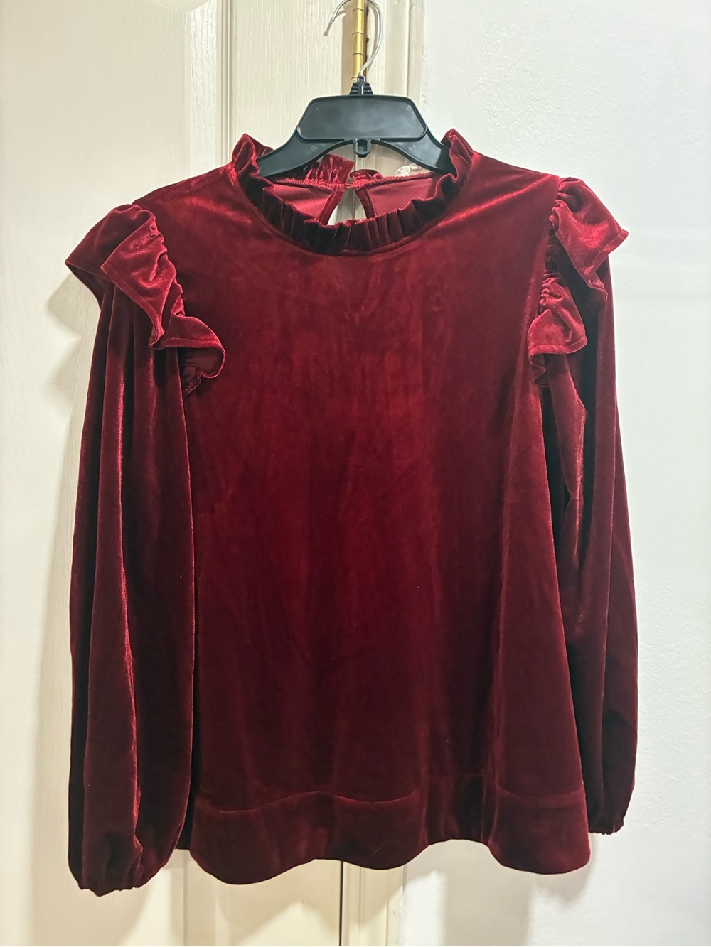 Jodifl Velvet Ruffle Shoulder Long-Sleeve Top - Burgundy oversized Small